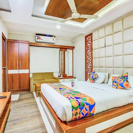 Fabhotel Empark